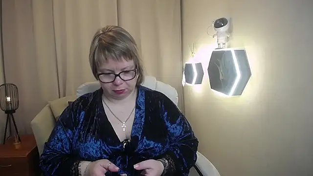 Snapshot of BonnnyBoobsy chatting on April 24, 2026, 6:04 am BonnnyBoobsy online show from April 24, 2026, 6:04 am