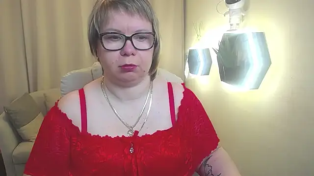 Snapshot of BonnnyBoobsy chatting on April 17, 2026, 5:54 am BonnnyBoobsy online show from April 17, 2026, 5:54 am