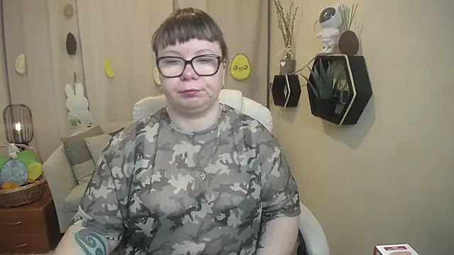 Snapshot of BonnnyBoobsy chatting on April 7, 2026, 5:53 am BonnnyBoobsy online show from April 7, 2026, 5:53 am