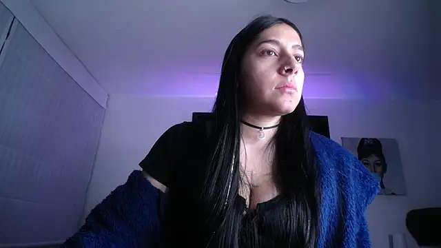 Melannyy V online show from April 21, 2026, 12:34 pm