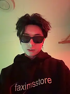 kissbaby-111 online show from March 21, 2026, 6:01 pm