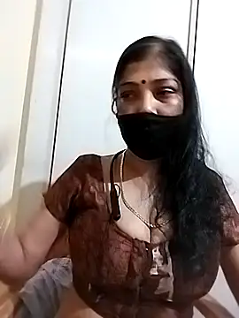 Snapshot of SanthiyaTamil01 chatting on April 15, 2026, 8:42 pm SanthiyaTamil01 online show from April 15, 2026, 8:42 pm