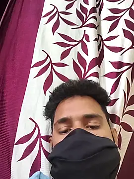 Stranger boy123 online show from May 27, 2026, 7:49 am