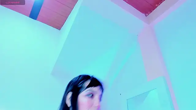 LiiaaGenner online show from July 28, 2026, 1:13 am