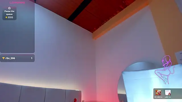 LiiaaGenner online show from June 18, 2026, 2:43 am