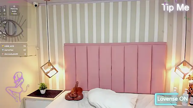 LIZZY VALL online show from June 19, 2026, 12:49 am