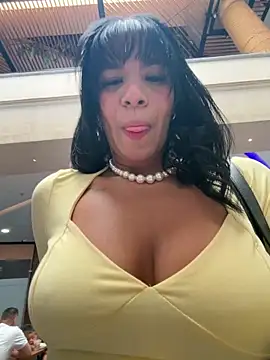 MonserratJons01 online show from June 7, 2026, 3:50 pm