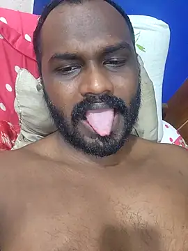 Snapshot of singletamilguy chatting on April 8, 2026, 8:10 pm singletamilguy online show from April 8, 2026, 8:10 pm