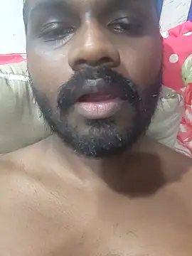 Snapshot of singletamilguy chatting on March 28, 2026, 5:36 pm singletamilguy online show from March 28, 2026, 5:36 pm