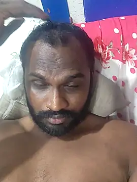 Snapshot of singletamilguy chatting on April 15, 2026, 5:39 pm singletamilguy online show from April 15, 2026, 5:39 pm