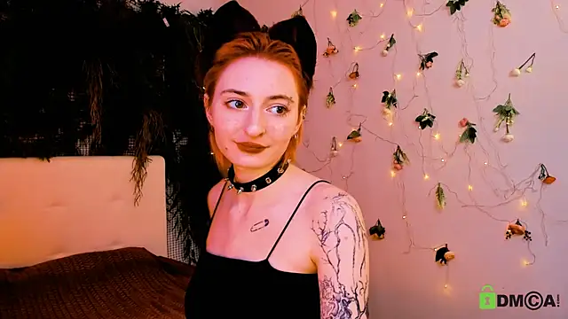 Kira  Cutie online show from May 15, 2026, 11:14 pm