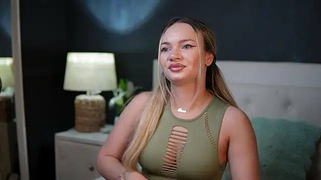 DaliaParis online show from August 5, 2026, 8:47 pm