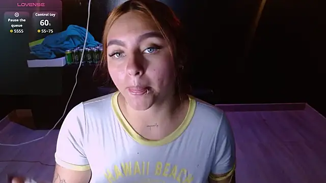 Snapshot of Miley_Clarck chatting on June 6, 2026, 8:14 pm Miley Clarck online show from June 6, 2026, 8:14 pm