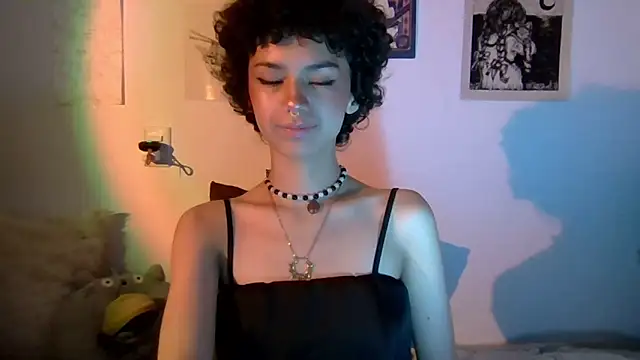 Snapshot of Tabitta_ chatting on April 9, 2026, 3:41 am Tabitta online show from April 9, 2026, 3:41 am