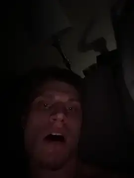 Snapshot of RAVENTREY1 chatting on March 30, 2026, 4:47 am RAVENTREY1 online show from March 30, 2026, 4:47 am