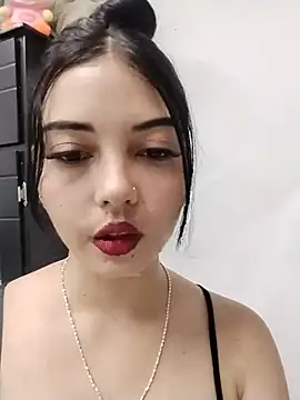 Snapshot of veleria_allurin chatting on July 26, 2026, 3:57 am veleria allurin online show from July 26, 2026, 3:57 am