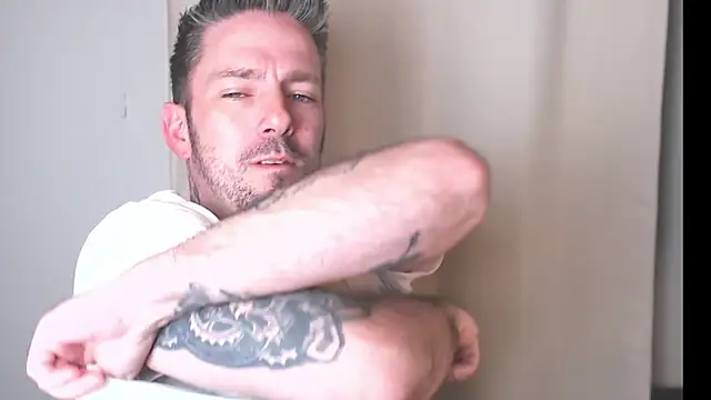 Snapshot of SkylarrGrey chatting on March 29, 2026, 7:10 am SkylarrGrey online show from March 29, 2026, 7:10 am