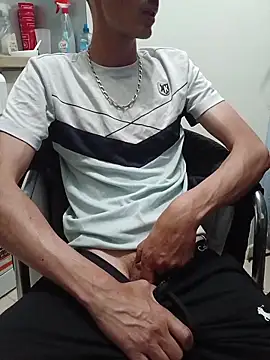 Skinboy06 online show from June 21, 2026, 4:46 pm