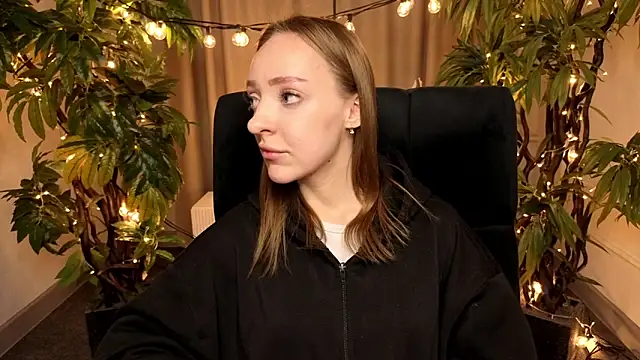 GertrudeWilson online show from March 23, 2026, 8:58 am