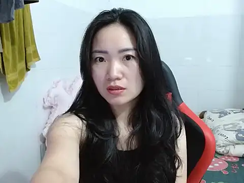 Olivia cute68 online show from April 18, 2026, 6:05 am
