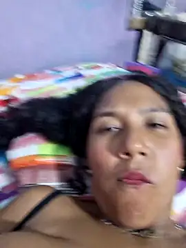 Snapshot of emily_fox01 chatting on April 4, 2026, 3:13 am emily fox01 online show from April 4, 2026, 3:13 am