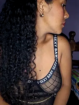 Snapshot of emily_fox01 chatting on March 28, 2026, 3:40 am emily fox01 online show from March 28, 2026, 3:40 am