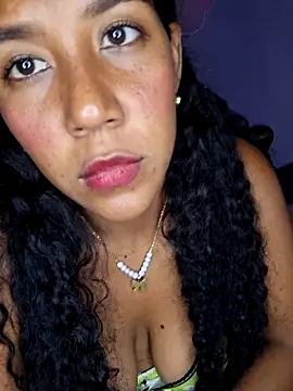 Snapshot of emily_fox01 chatting on April 1, 2026, 2:57 am emily fox01 online show from April 1, 2026, 2:57 am