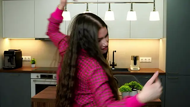 MelitaAraki online show from March 24, 2026, 6:57 am