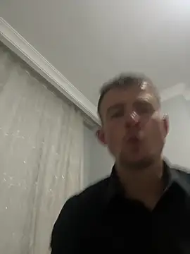 globalfucker34 online show from May 2, 2026, 9:09 pm