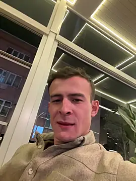 globalfucker34 online show from April 12, 2026, 6:00 pm
