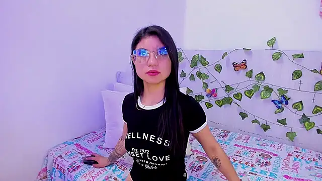 LindaCatalina  online show from July 24, 2026, 12:45 pm