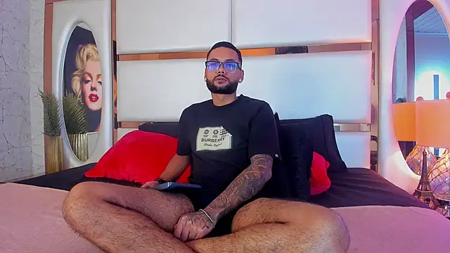 KyleJoss30 online show from April 30, 2026, 8:57 pm