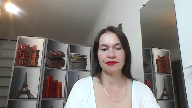 Snapshot of Selena_Moo chatting on June 14, 2026, 8:48 am Selena Moo online show from June 14, 2026, 8:48 am