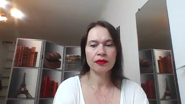 Snapshot of Selena_Moo chatting on June 12, 2026, 8:23 am Selena Moo online show from June 12, 2026, 8:23 am