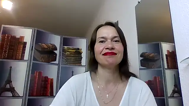 Snapshot of Selena_Moo chatting on May 18, 2026, 8:08 am Selena Moo online show from May 18, 2026, 8:08 am