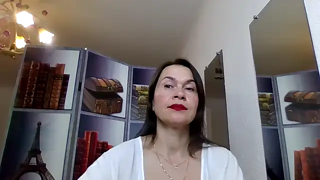 Selena Moo online show from April 23, 2026, 8:21 am