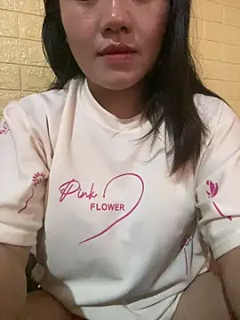 Snapshot of Annaxyz chatting on March 27, 2026, 4:21 am Annaxyz online show from March 27, 2026, 4:21 am