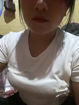 Snapshot of Annaxyz chatting on March 28, 2026, 5:25 pm Annaxyz online show from March 28, 2026, 5:25 pm