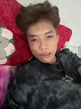 Nguyencuong1999 online show from April 30, 2026, 8:16 pm