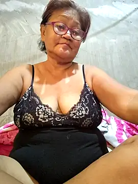 Sunflower1956 online show from April 30, 2026, 7:04 am