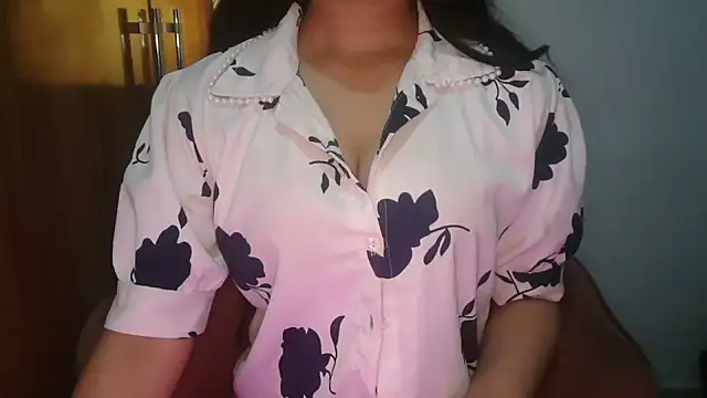 urvashi rai online show from August 9, 2026, 2:01 pm