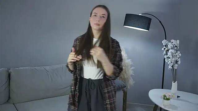 UshaDudney online show from March 21, 2026, 3:19 am