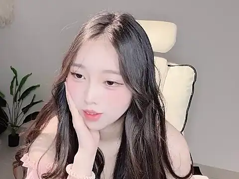 Snapshot of Yukiy8877 chatting on March 24, 2026, 9:53 am Yukiy8877 online show from March 24, 2026, 9:53 am