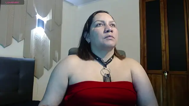 mia coral1 online show from April 22, 2026, 3:24 am