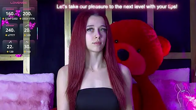 Snapshot of ArianaaFoxy chatting on March 28, 2026, 3:13 pm ArianaaFoxy online show from March 28, 2026, 3:13 pm