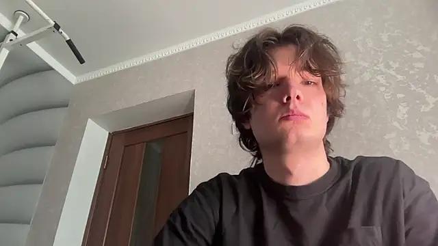 tomasdickpick online show from April 30, 2026, 9:05 am