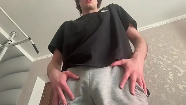 tomasdickpick online show from May 3, 2026, 8:19 am