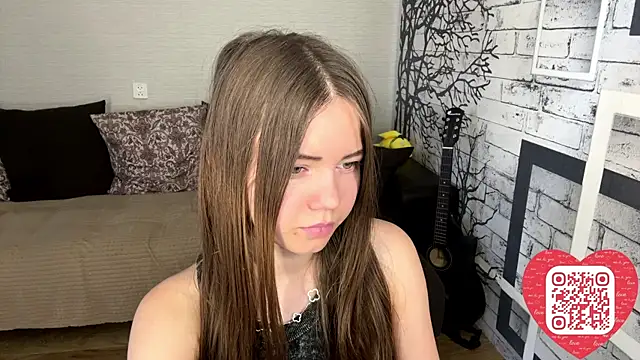 ElmiraDabato online show from July 22, 2026, 5:09 am