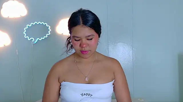 AhslyEvans   online show from May 23, 2026, 7:13 pm