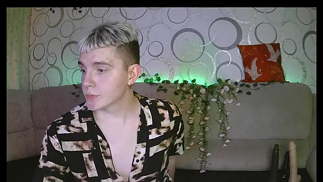 sweetescapeforu online show from April 2, 2026, 4:46 pm